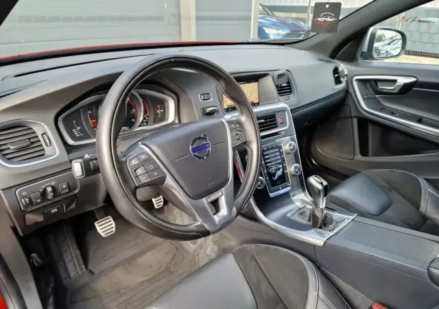 VOLVO V60 D4 RDesign