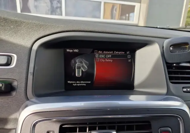 VOLVO V60 D4 RDesign