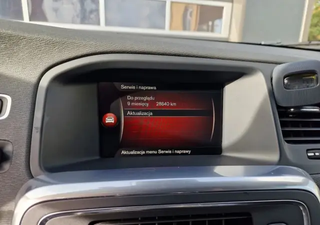 VOLVO V60 D4 RDesign