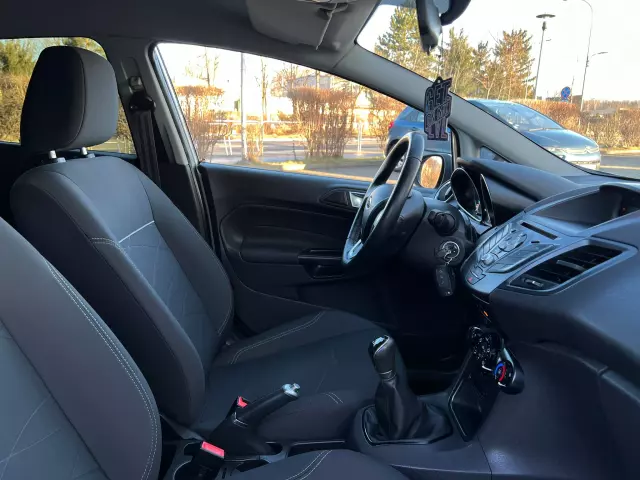 FORD Fiesta Titanium X