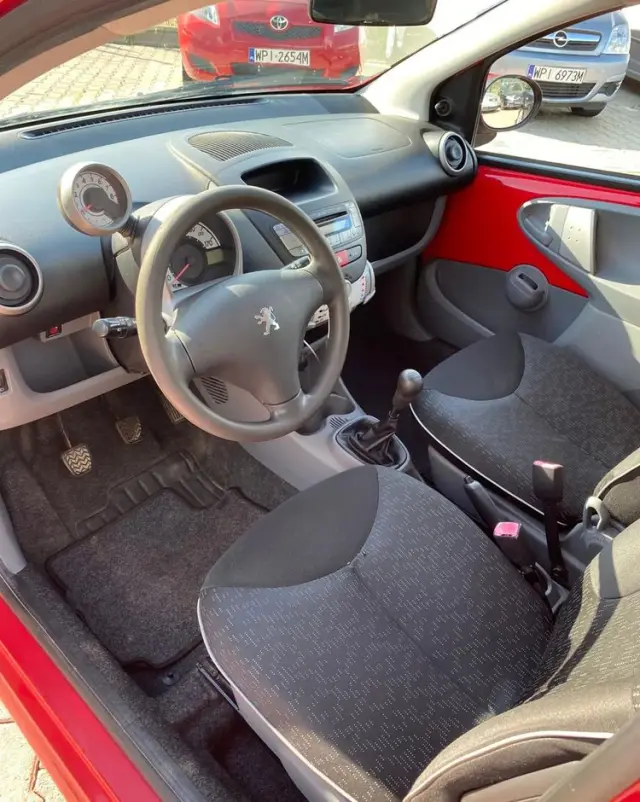 PEUGEOT 107 1.0 Trendy