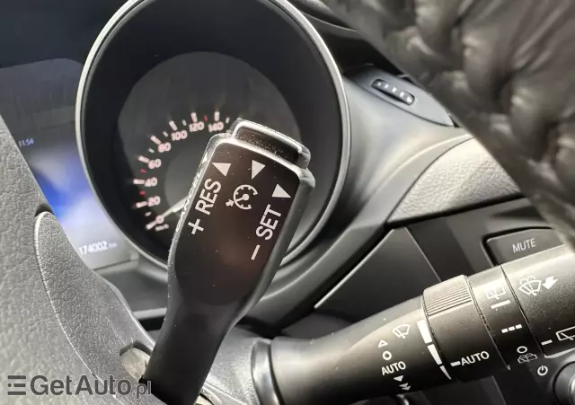 TOYOTA Avensis Prestige