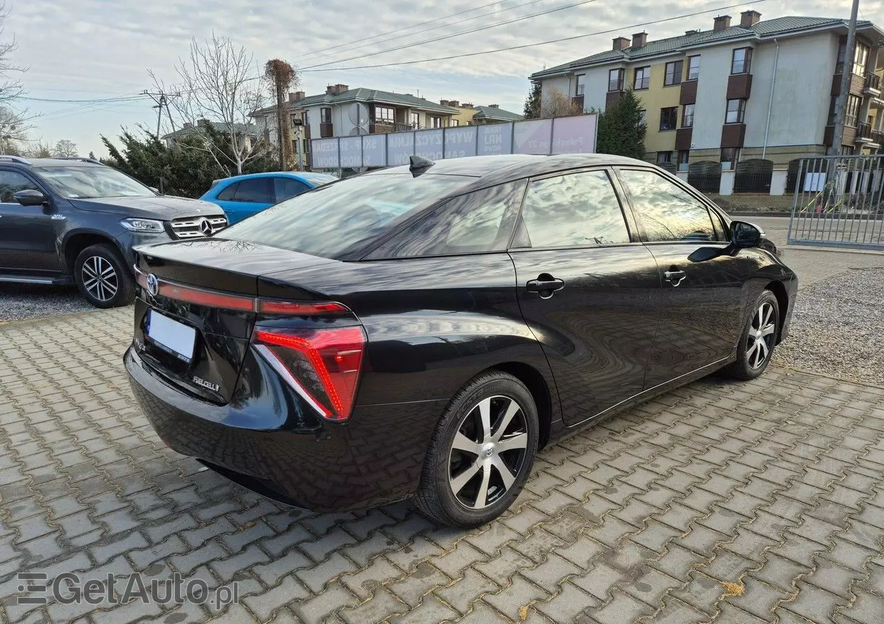 TOYOTA Mirai 