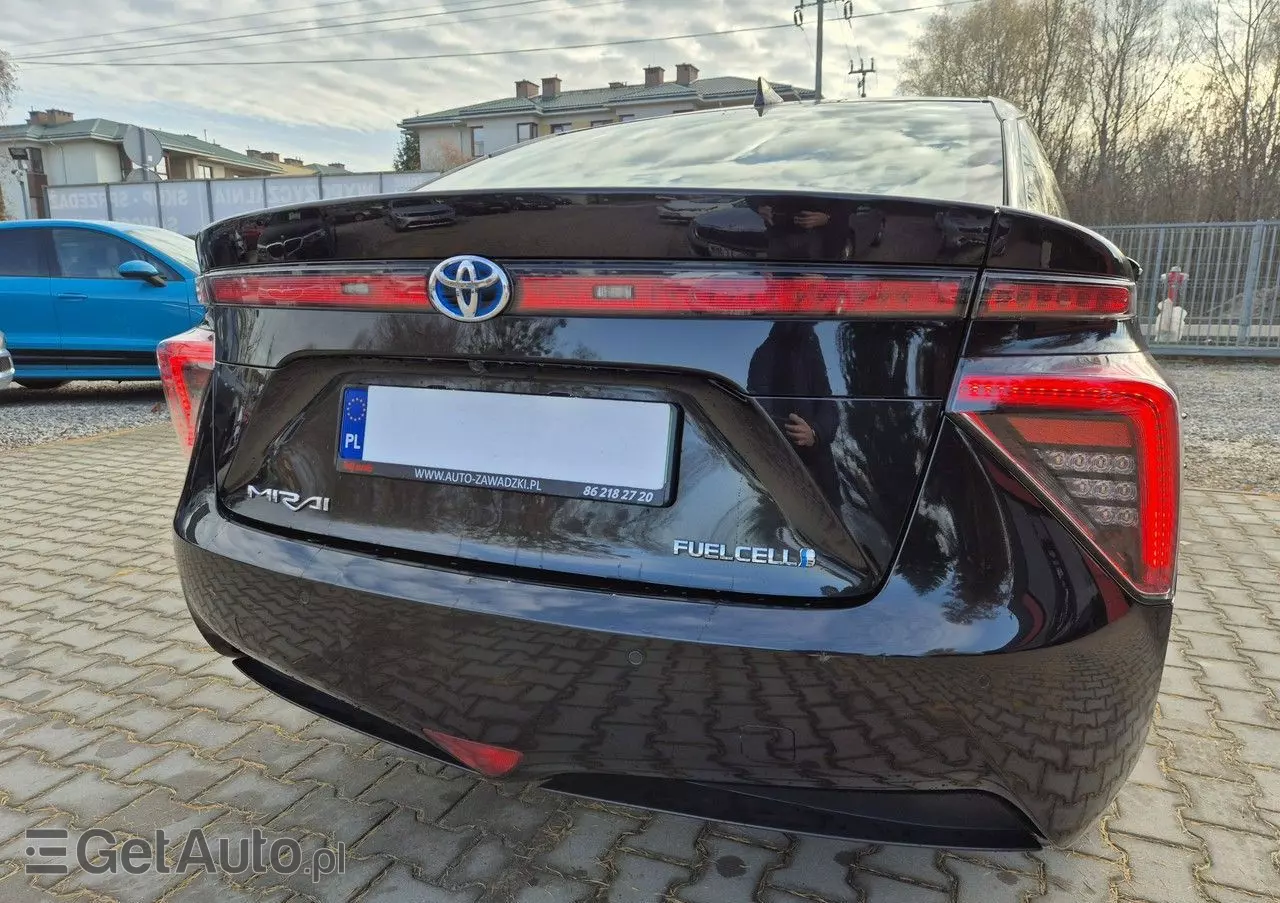 TOYOTA Mirai 
