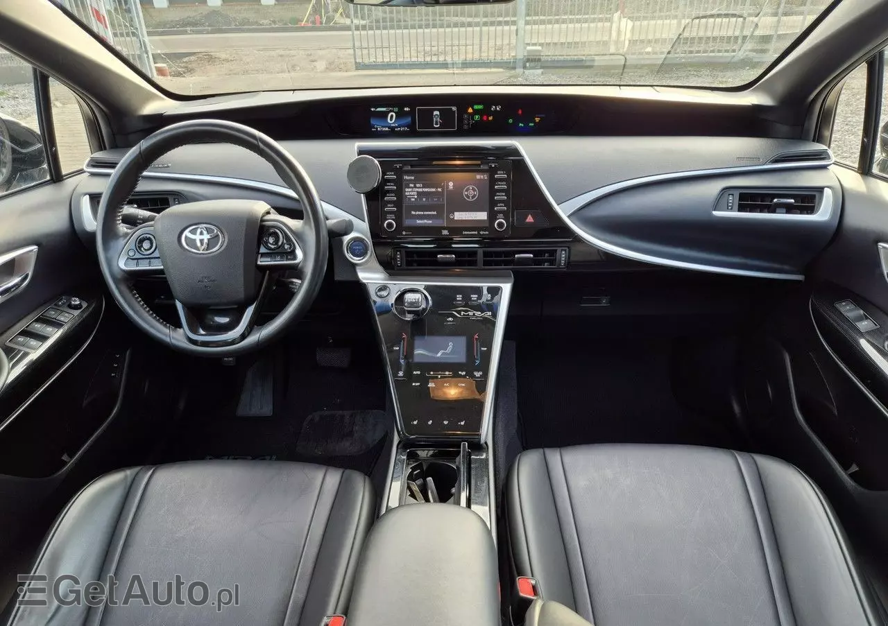 TOYOTA Mirai 