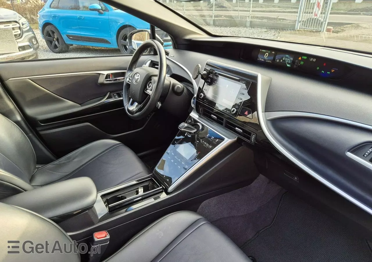 TOYOTA Mirai 
