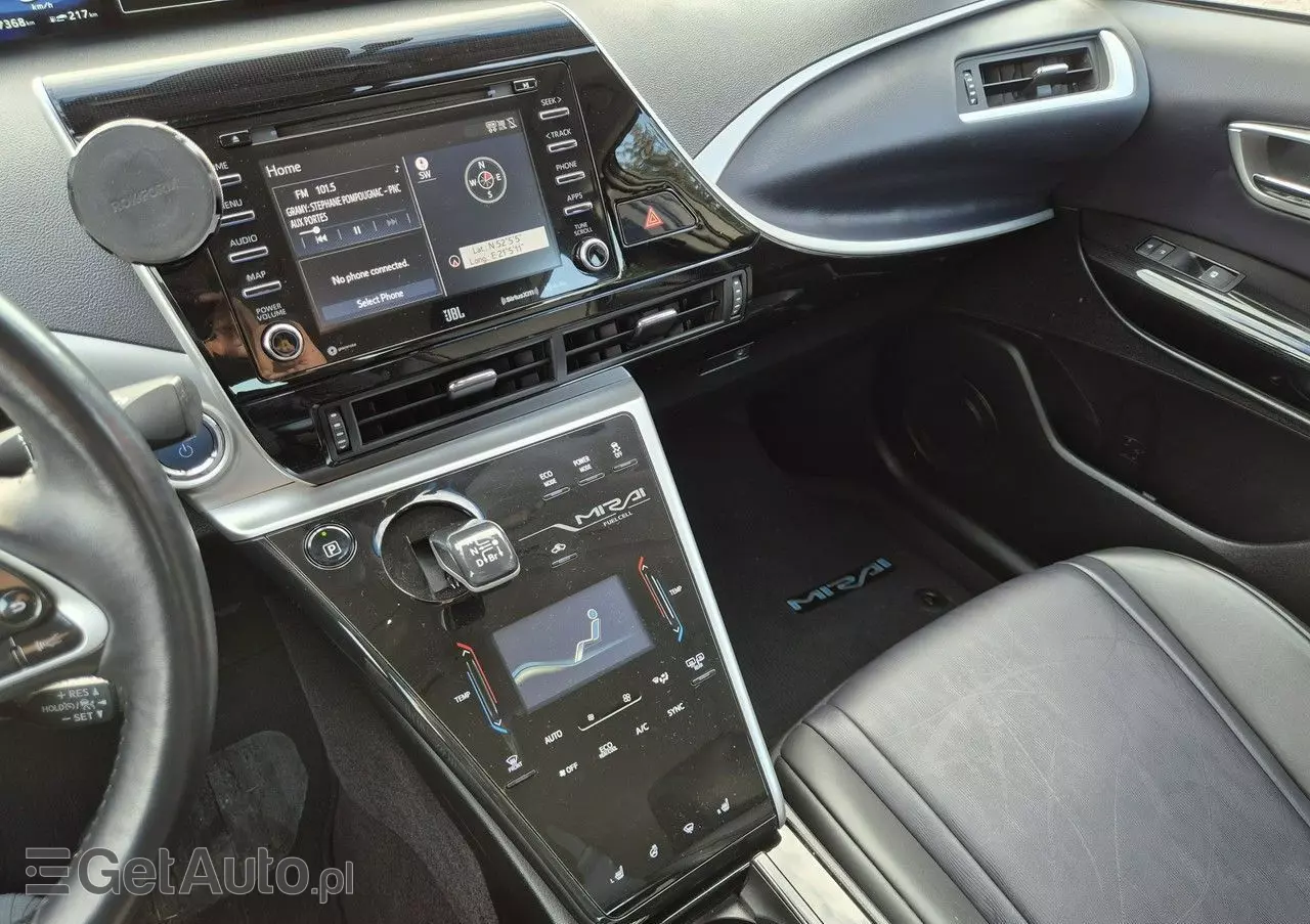 TOYOTA Mirai 