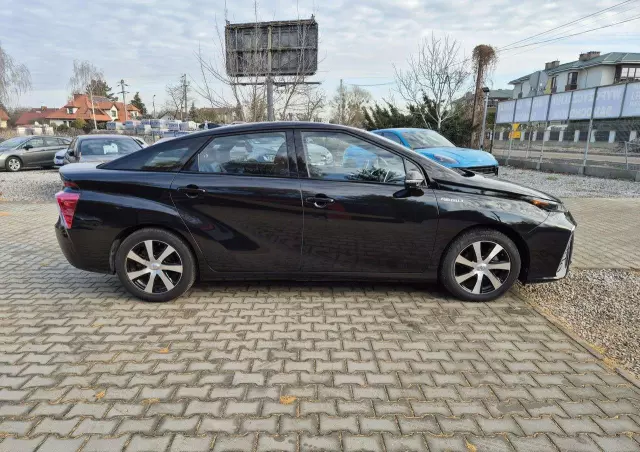 TOYOTA Mirai 