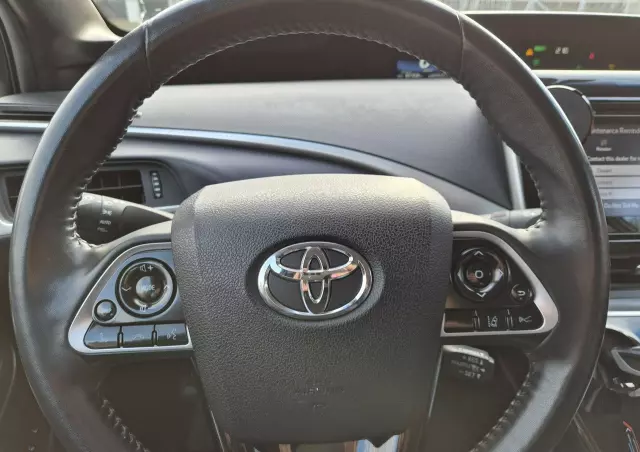 TOYOTA Mirai 