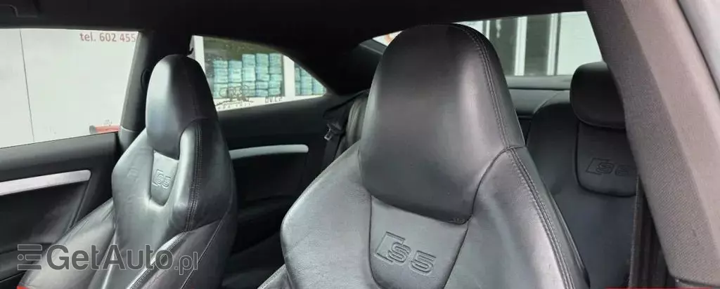 AUDI S5 