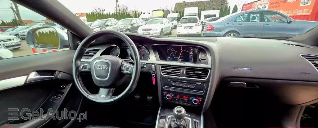 AUDI S5 
