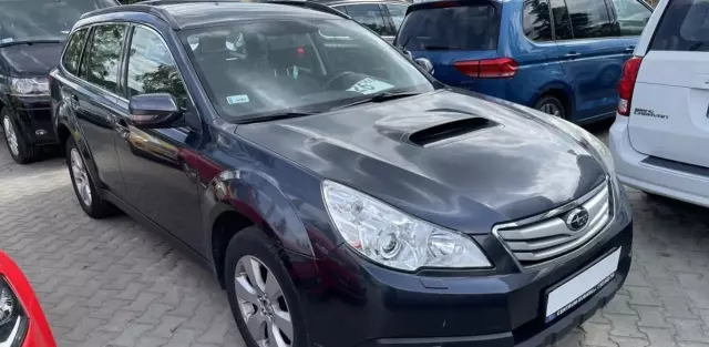 SUBARU Outback 