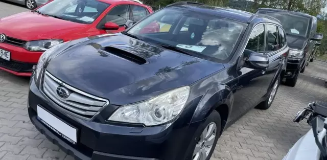 SUBARU Outback 