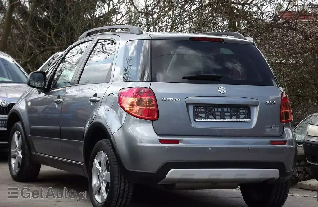 SUZUKI Sx4 