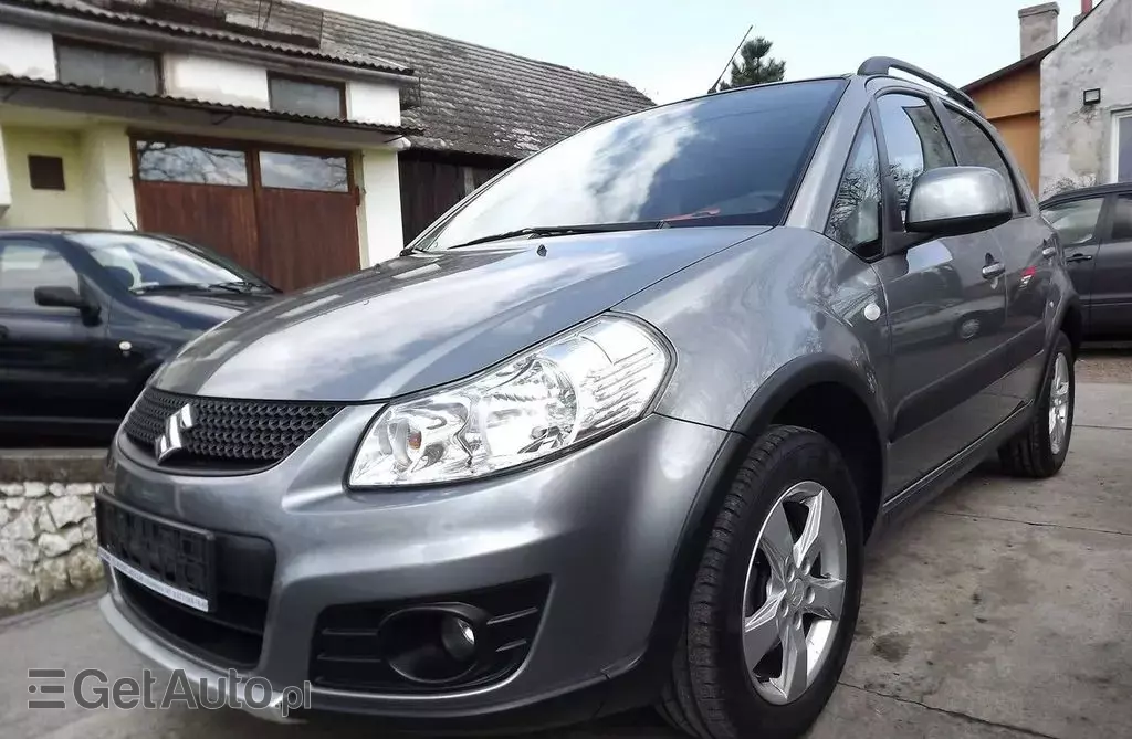 SUZUKI Sx4 