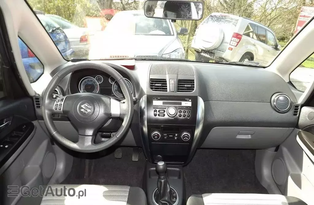 SUZUKI Sx4 