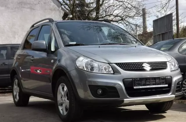 SUZUKI Sx4 