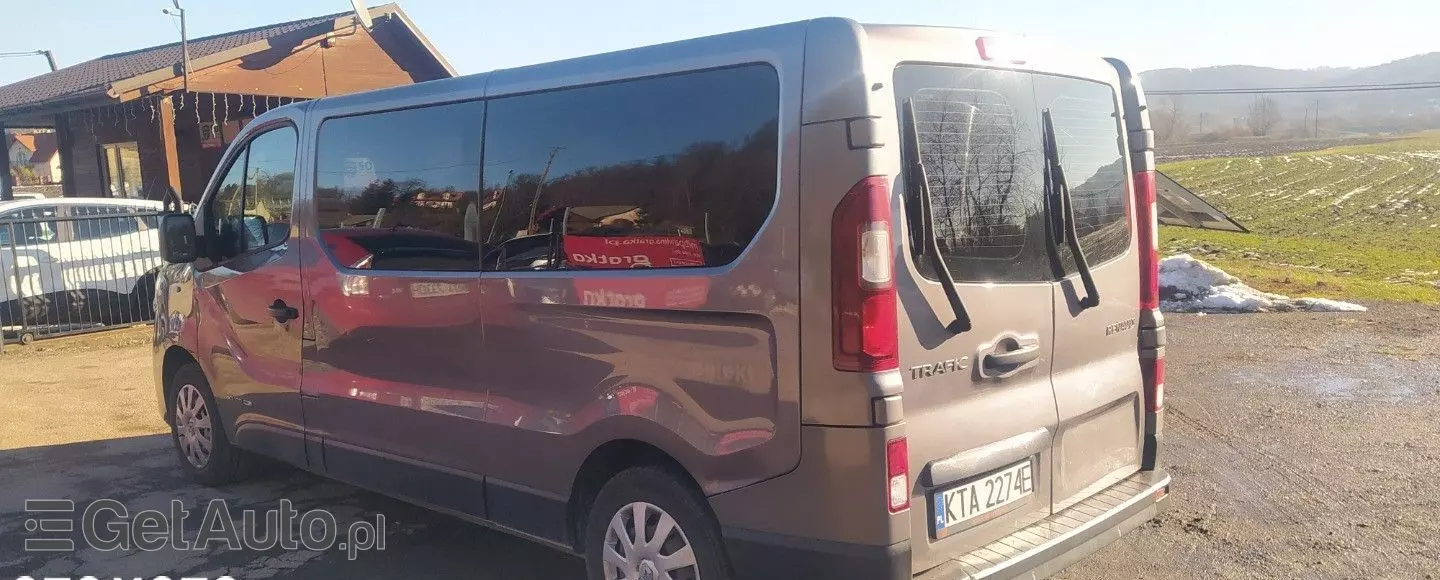 RENAULT Trafic 