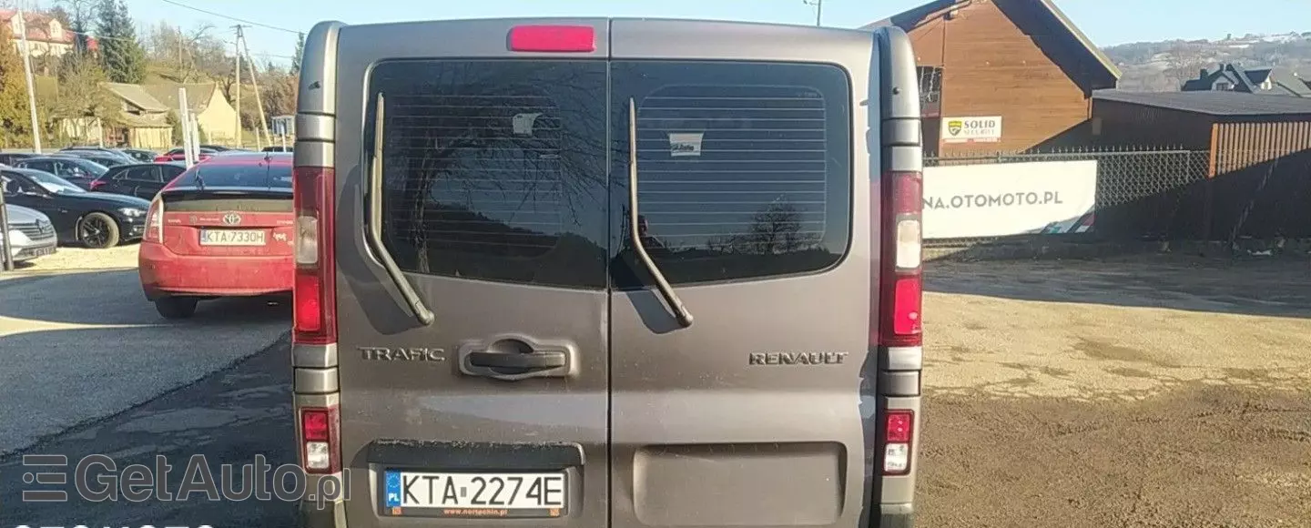 RENAULT Trafic 