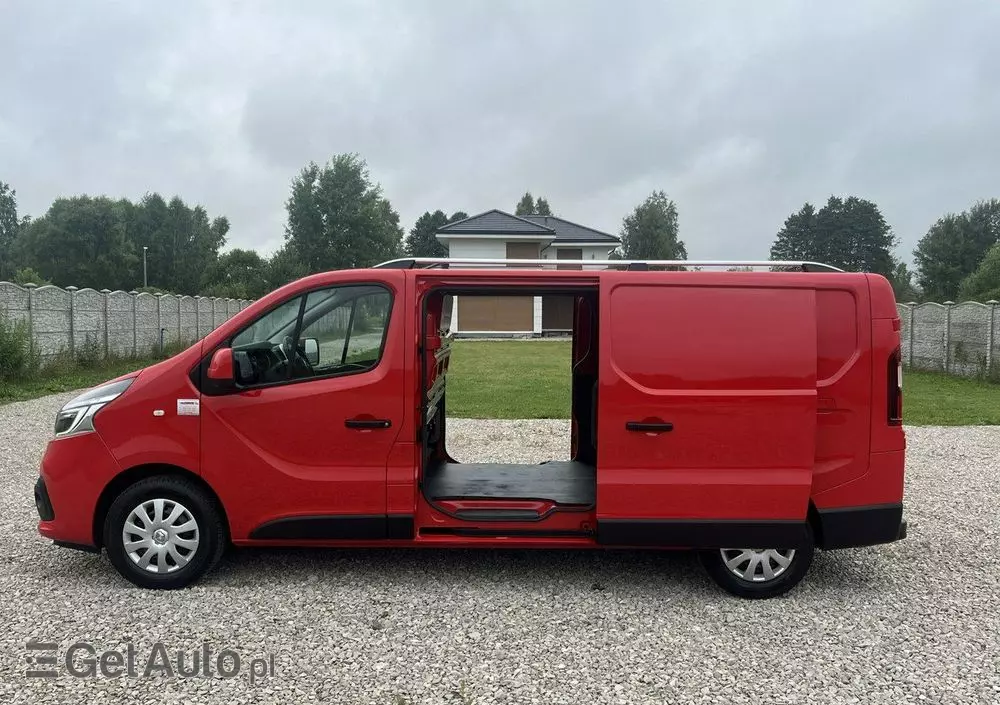 RENAULT Trafic 