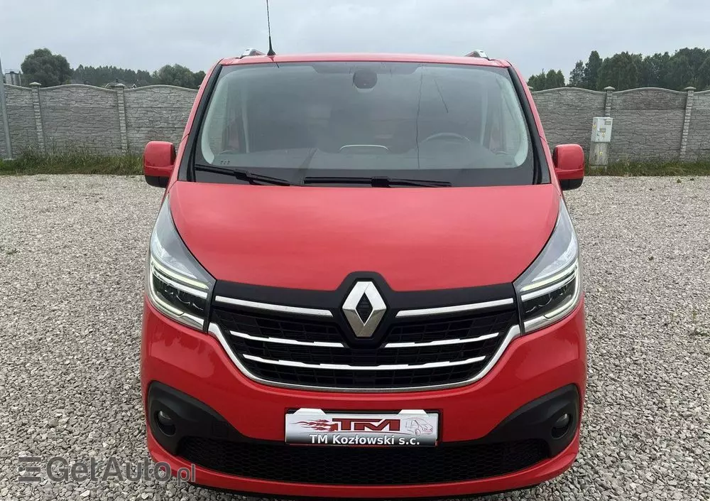 RENAULT Trafic 