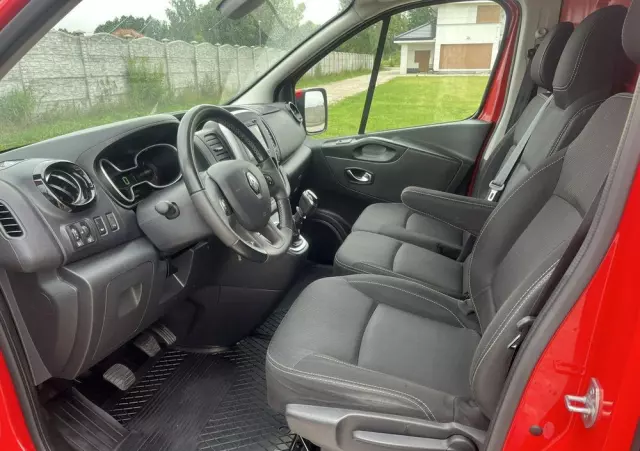 RENAULT Trafic 