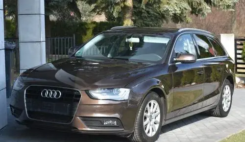AUDI A4 
