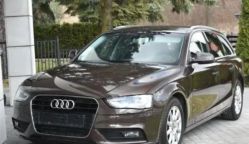 AUDI A4 