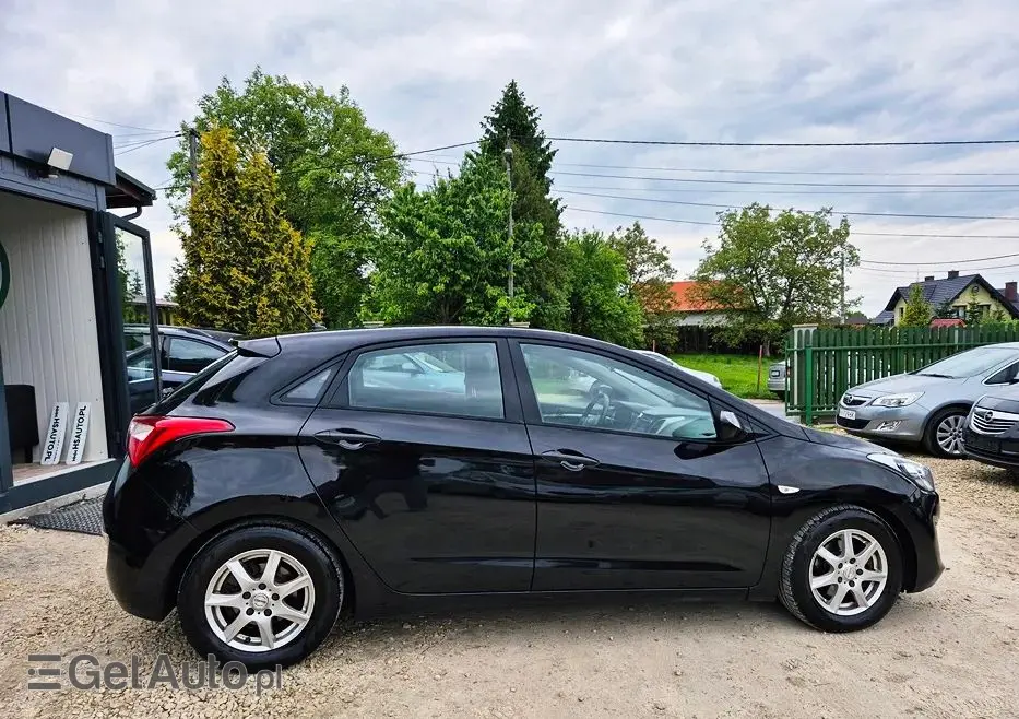 HYUNDAI I30 1.4 Advantage