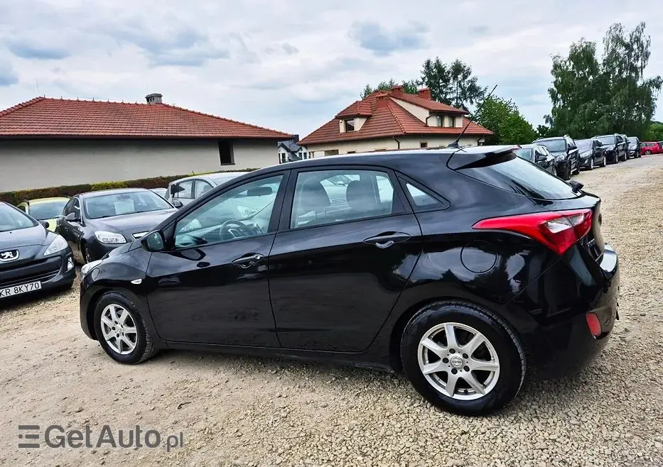 HYUNDAI I30 1.4 Advantage