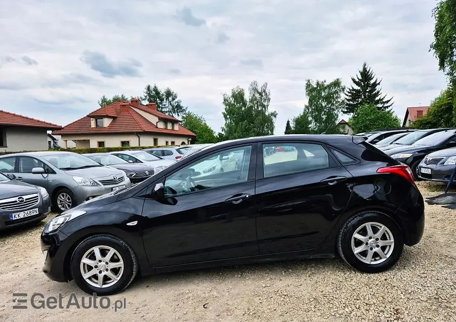 HYUNDAI I30 1.4 Advantage