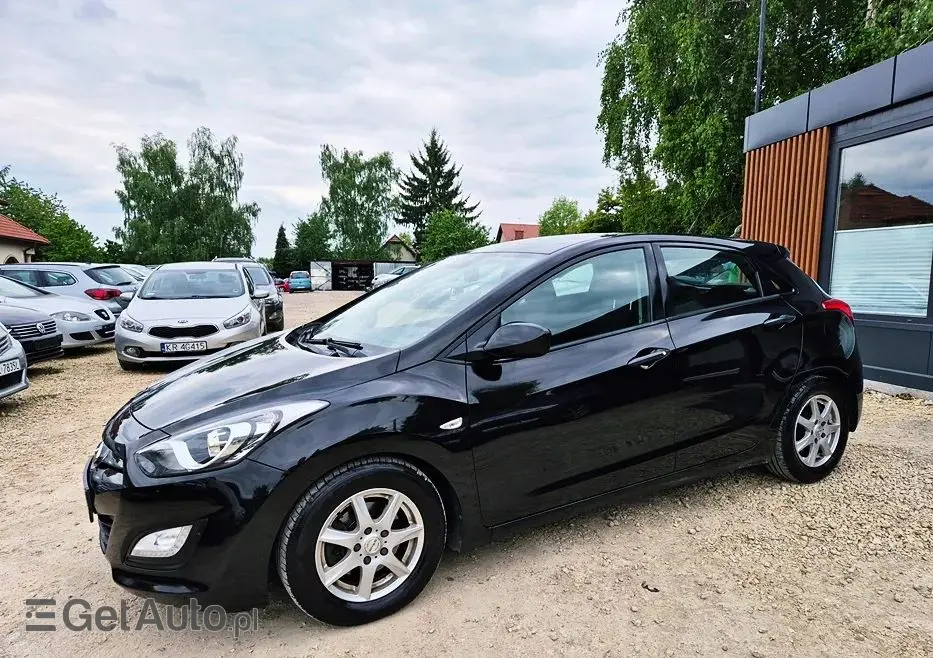 HYUNDAI I30 1.4 Advantage