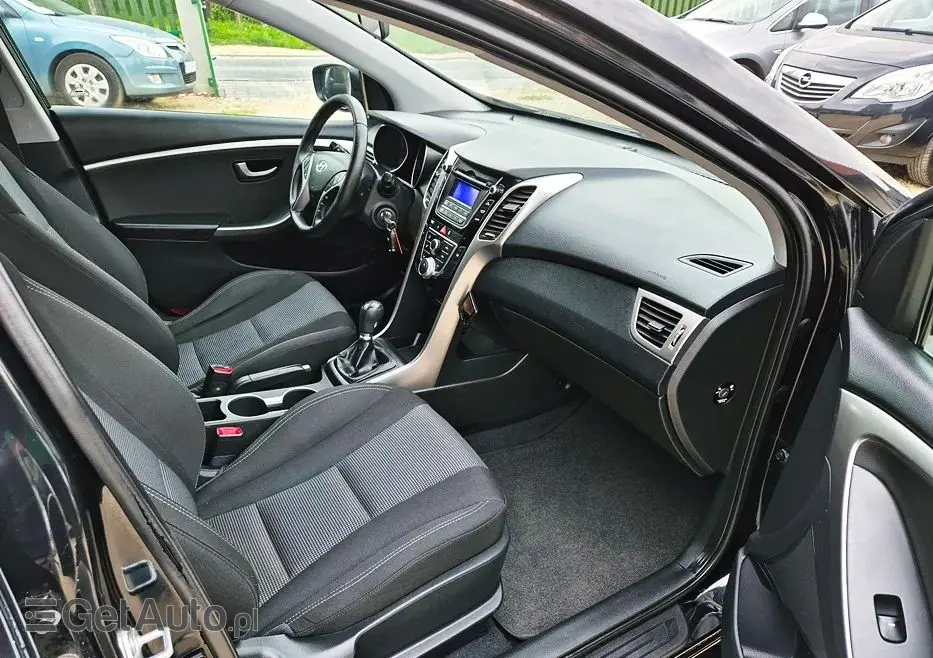 HYUNDAI I30 1.4 Advantage