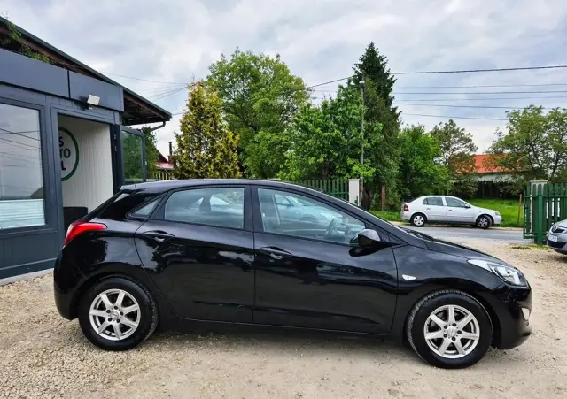 HYUNDAI I30 1.4 Advantage