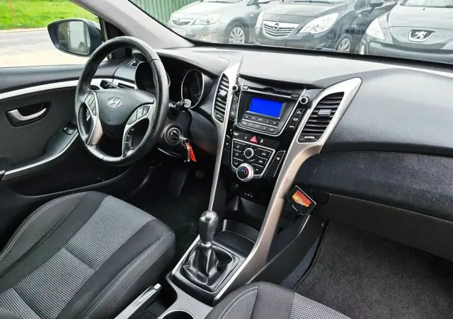 HYUNDAI I30 1.4 Advantage
