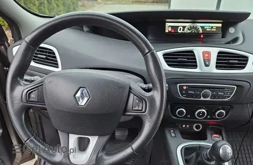RENAULT Grand Scenic 