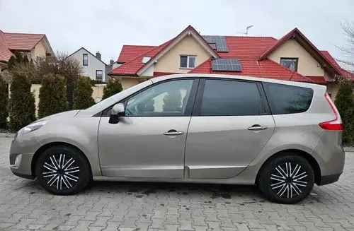 RENAULT Grand Scenic 