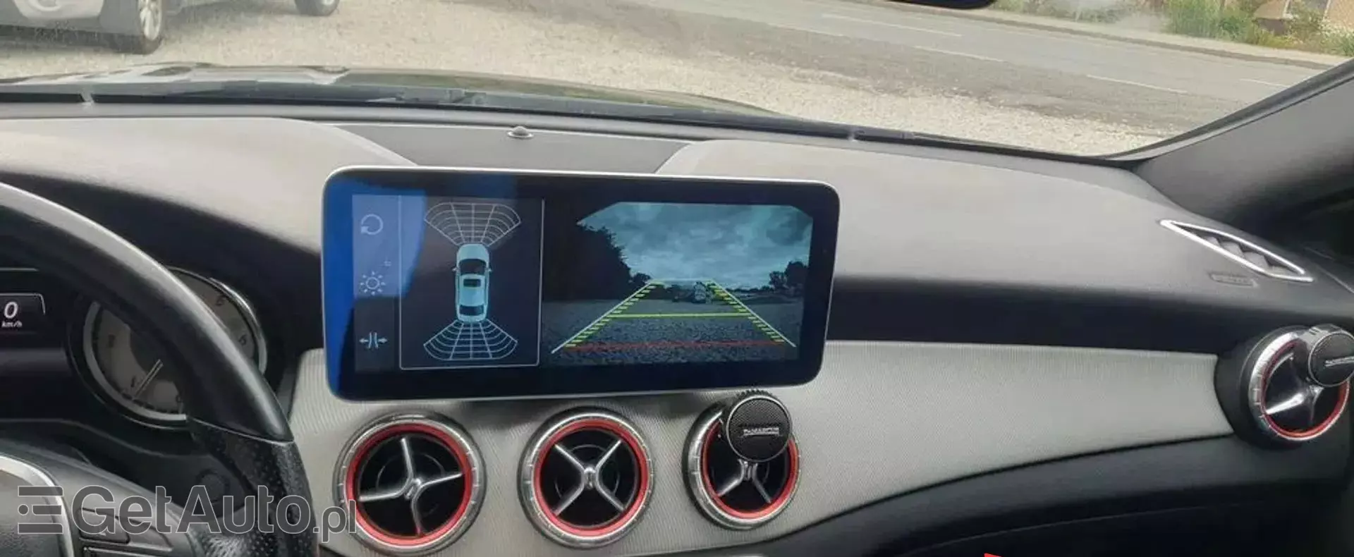 MERCEDES-BENZ CLA CLA 180 (136 KM)