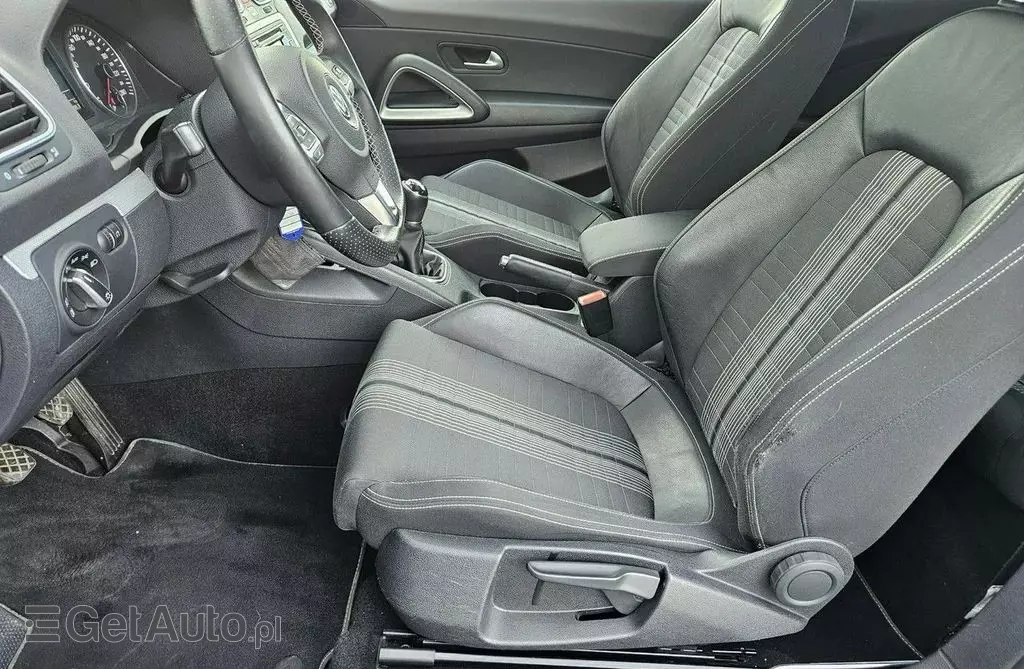 VOLKSWAGEN Scirocco 