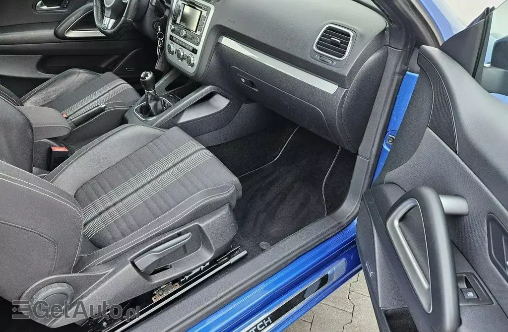 VOLKSWAGEN Scirocco 