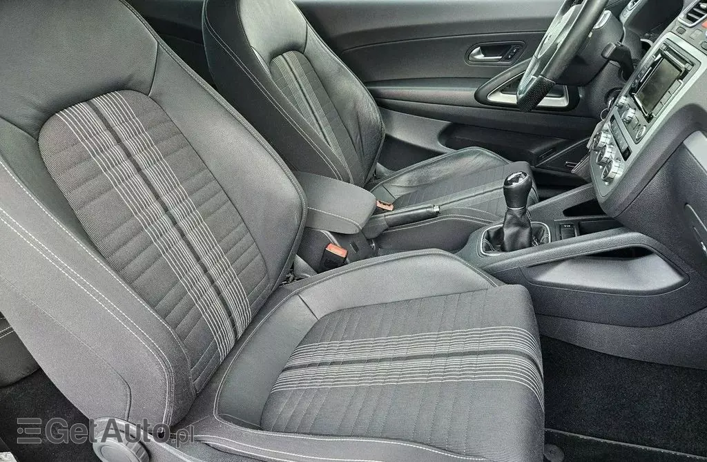 VOLKSWAGEN Scirocco 
