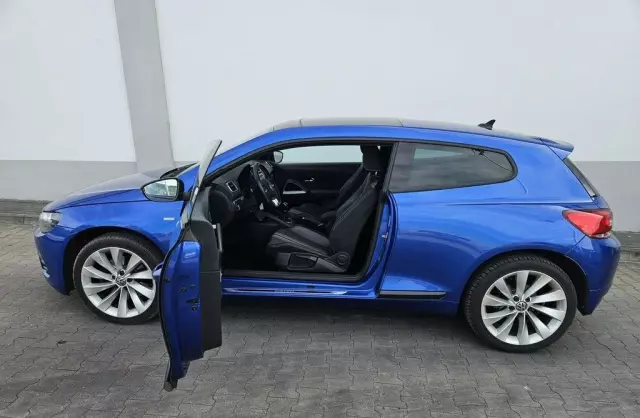 VOLKSWAGEN Scirocco 