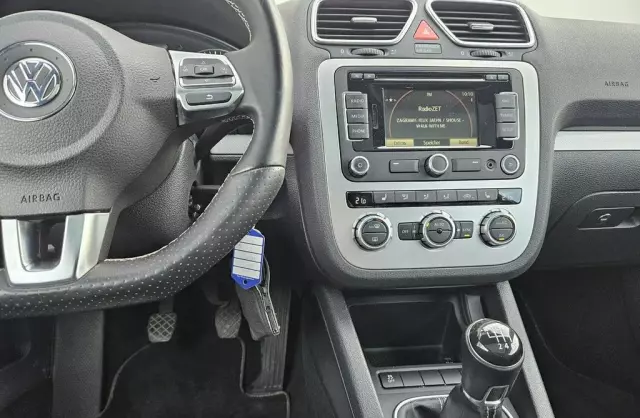 VOLKSWAGEN Scirocco 