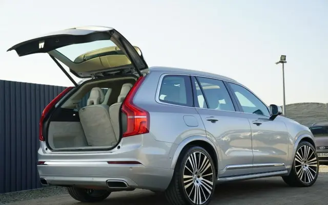 VOLVO XC 90 