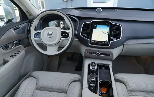 VOLVO XC 90 