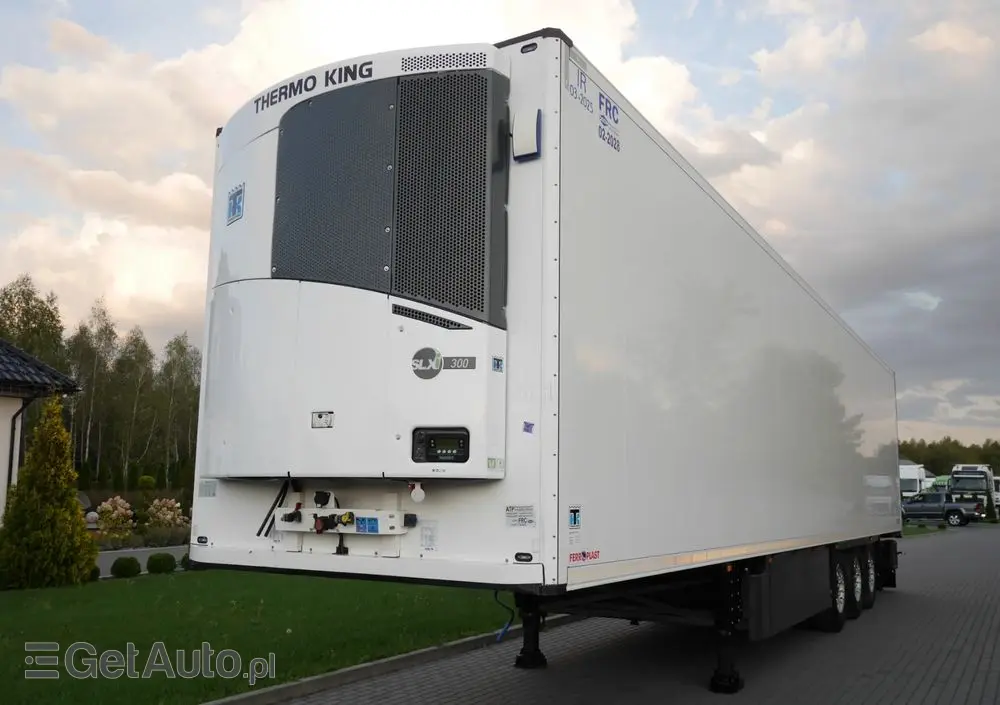 VOLVO FH 500KM STANDARD + SCHMITZ THERMO KING 