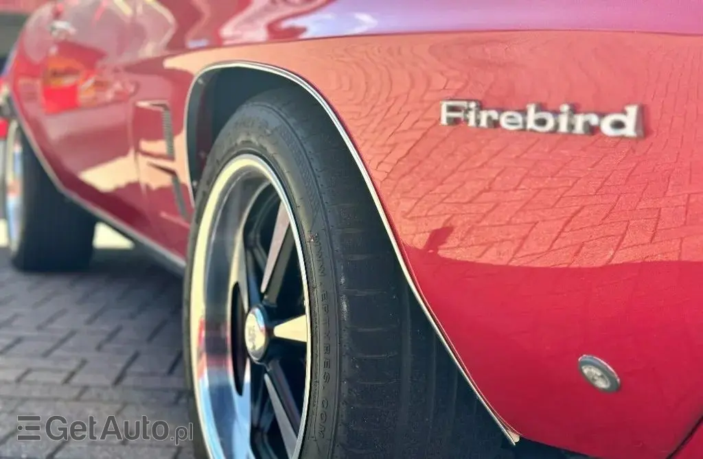 PONTIAC Firebird 