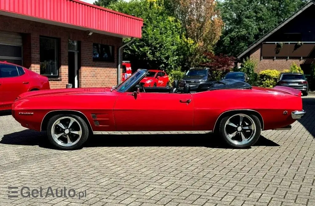 PONTIAC Firebird 