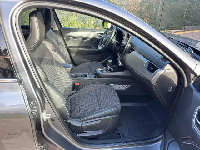 RENAULT Arkana Intens S&S EDC