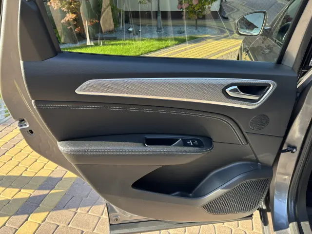 RENAULT Arkana Intens S&S EDC